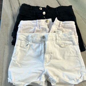4 pair of H&M size 12 girls shorts